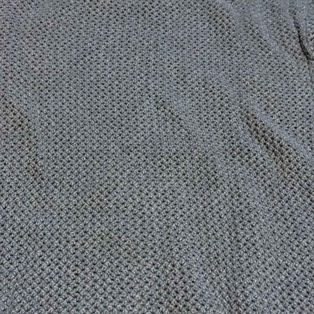 Mossimo Supply Co. Gray Cable Knit Sweater Long Sleeve Crew Neck Size M‎